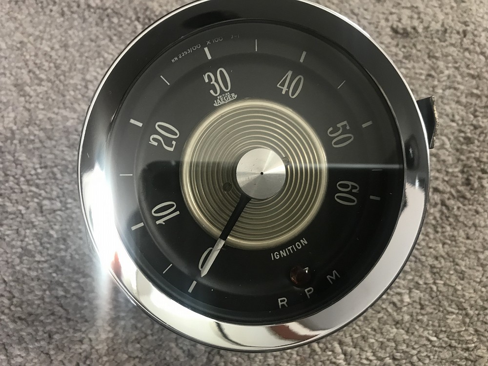 Image of Jaeger Mechanical   Revcounter - 4 inch