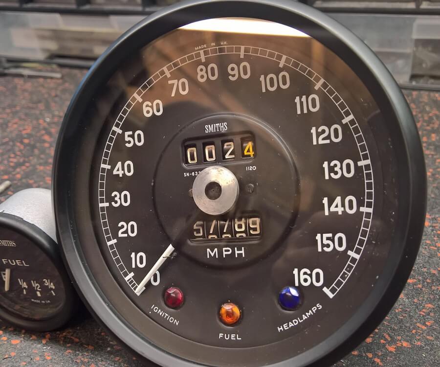 E-Type Speedo